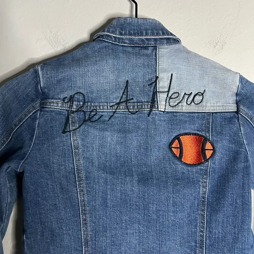 Cat & Jack Boys Patched Denim Jacket Size S (6-7)